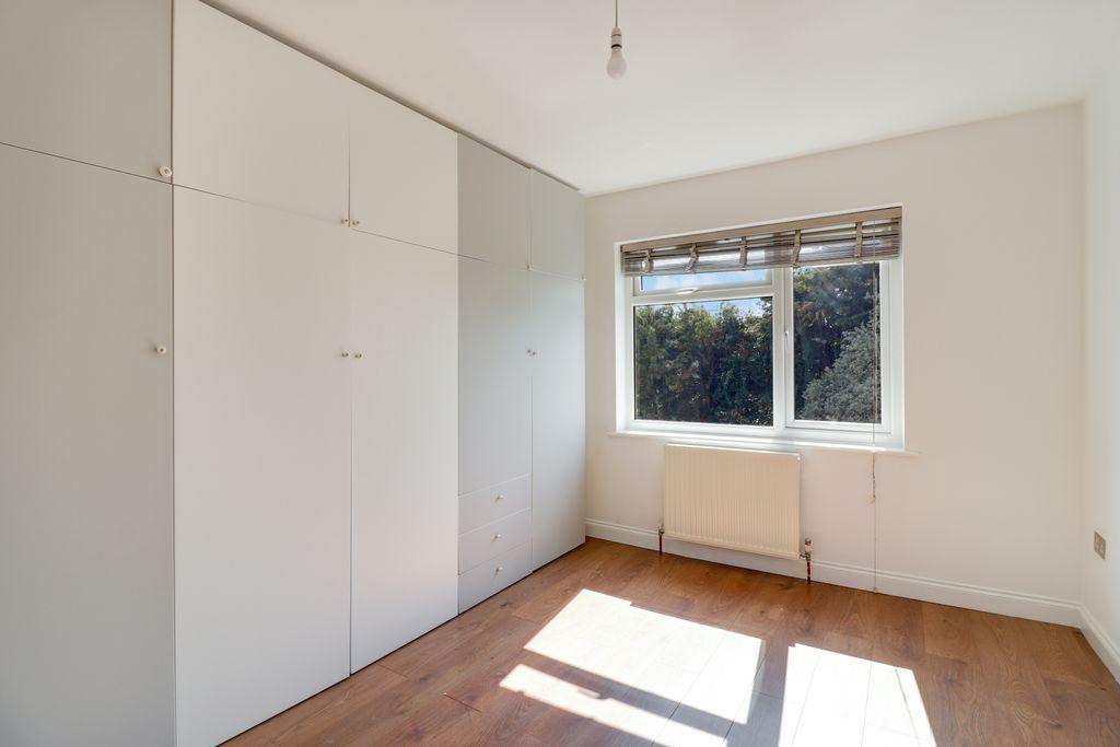 Bedroom 1 (Double)