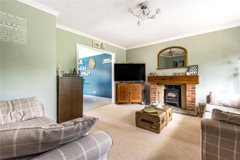 3 Chantry Road, Bagshot, GU19 5DB