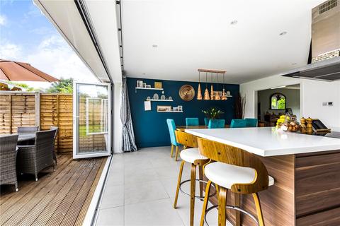 3 Chantry Road, Bagshot, GU19 5DB