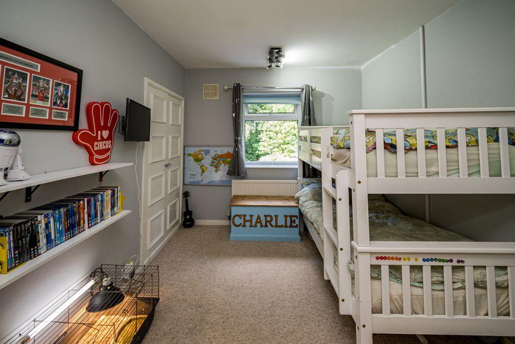 Bedroom 2 (Double)