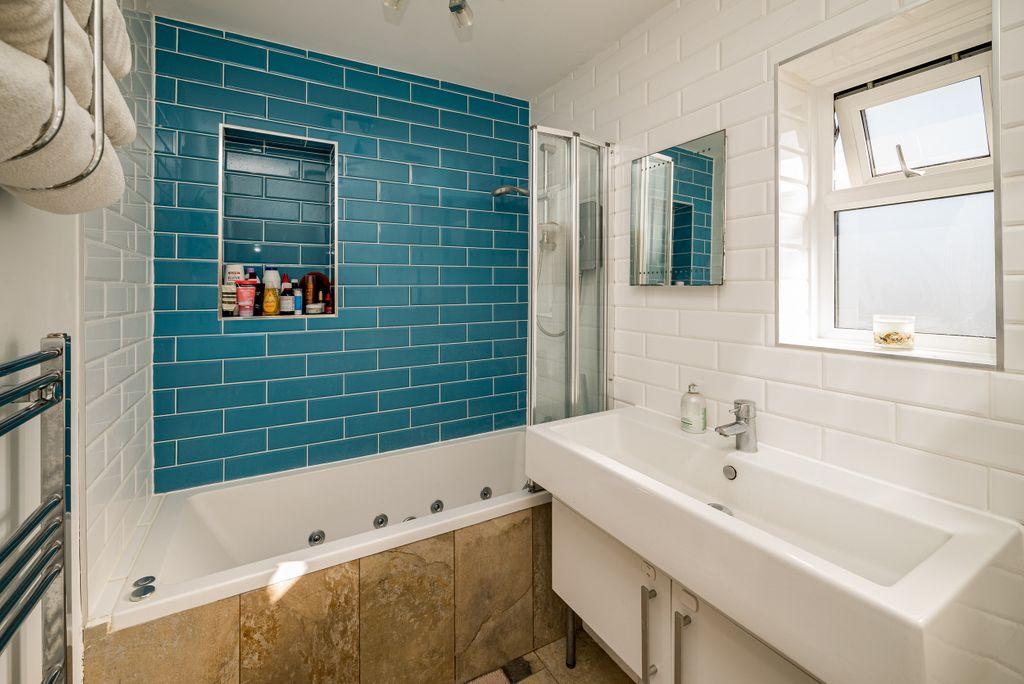 Bathroom (Family Bathroom)