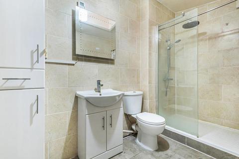 35, Arran Court Cherry Close, London, NW9 5FP