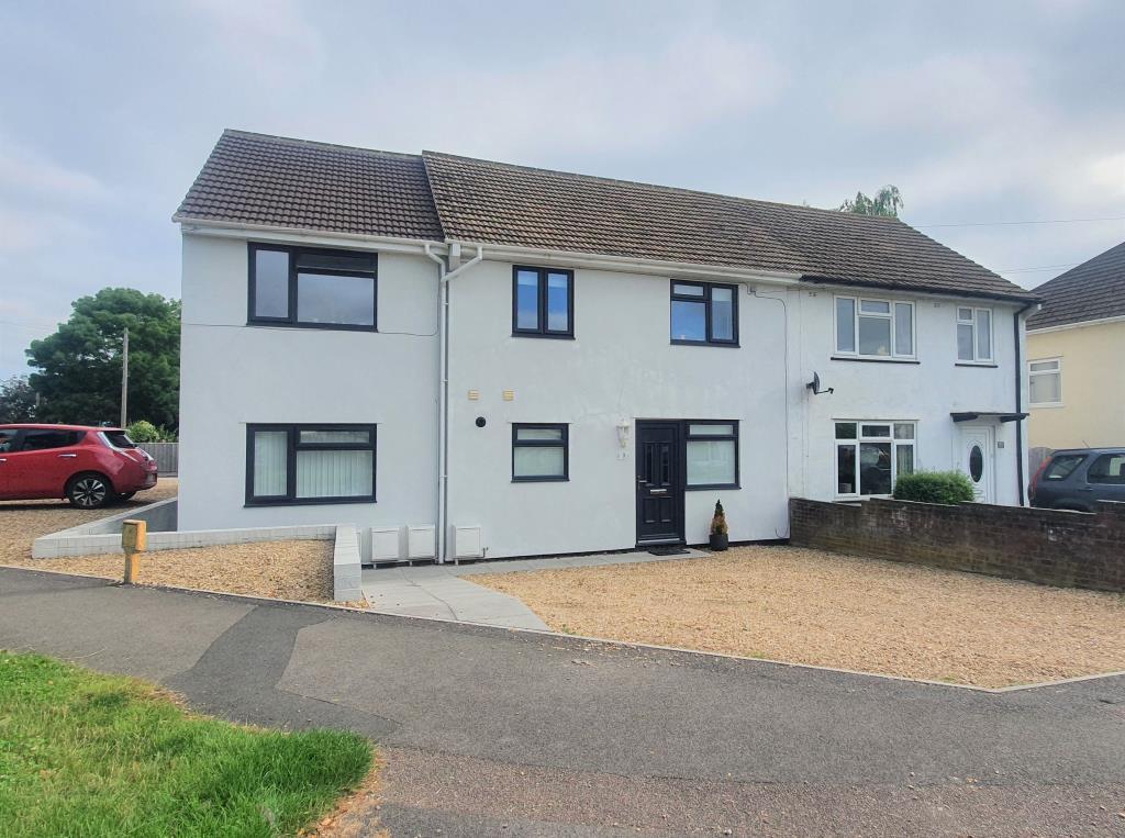 Abingdon, Oxfordshire, OX14 2 bed flat £190,000