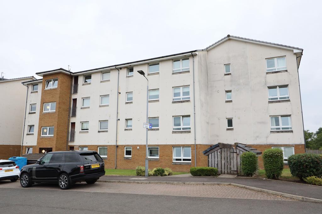 Silverbanks Court, Cambuslang, Glasgow, G72 2 bed flat £105,000