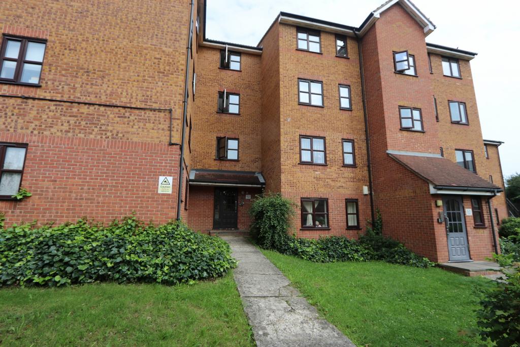 One Bedroom Flat in New Cross