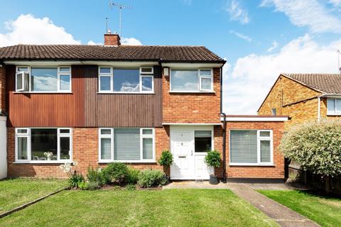 9 Engliff Lane, Woking, GU22 8SU
