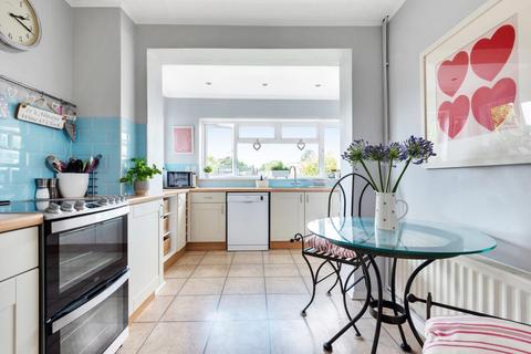 9 Engliff Lane, Woking, GU22 8SU