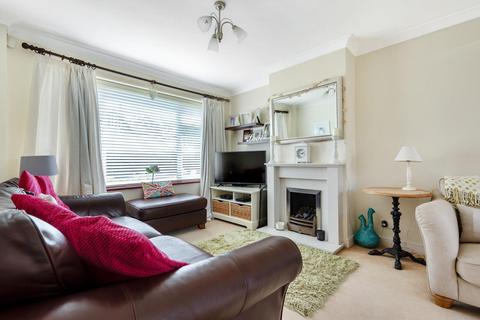 9 Engliff Lane, Woking, GU22 8SU