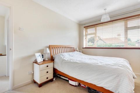 9 Engliff Lane, Woking, GU22 8SU
