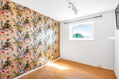 14 Mayfair Close, Beckenham, BR3 5EL