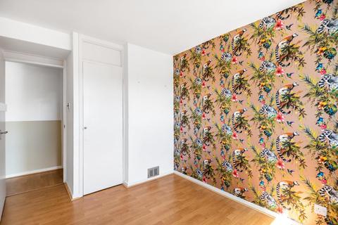 14 Mayfair Close, Beckenham, BR3 5EL
