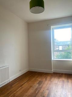 1 bedroom flat to rent, South Lorne Place, Leith, Edinburgh, EH6