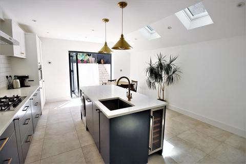 19 Bastion Road, London, SE2 0RD