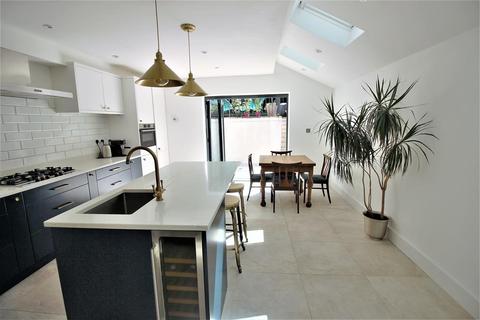 19 Bastion Road, London, SE2 0RD