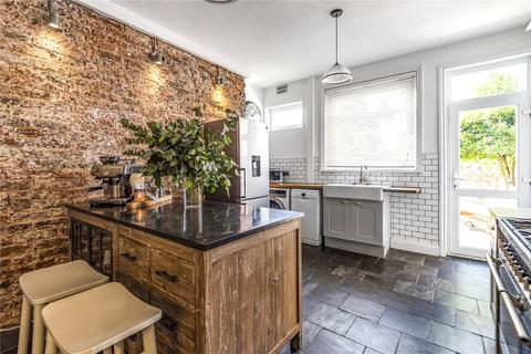 10 Bond Road, Southampton, SO18 1LP