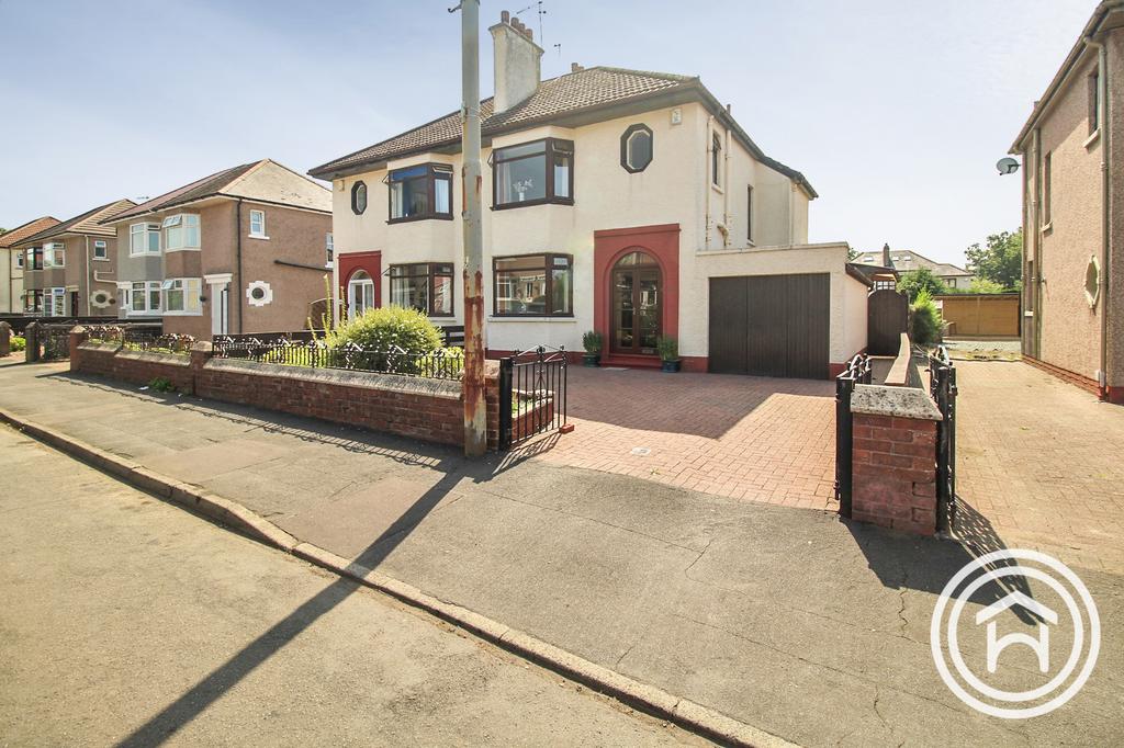 Weirwood Avenue, Glasgow, G69 3 bed semidetached house £200,000