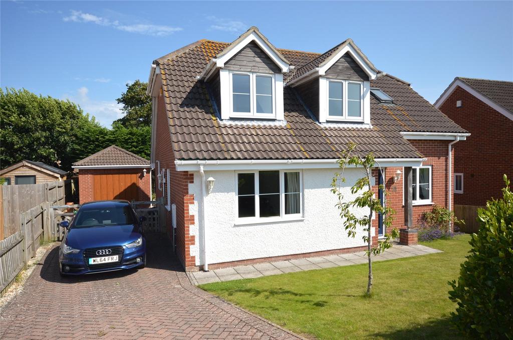 Fullerton Road, Lymington, Hampshire... 3 bed detached house £599,950