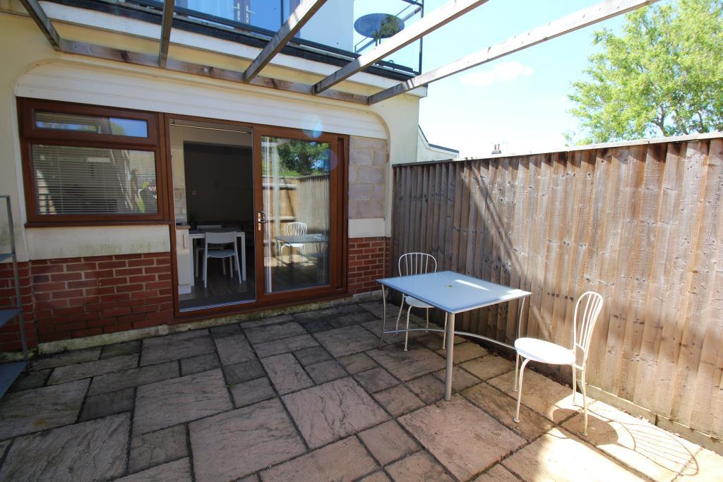 Parkstone Heights, Poole Studio £795 pcm (£183 pw)