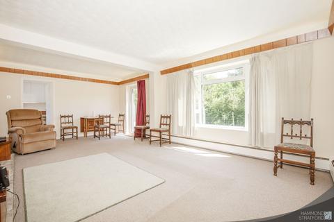 4 bedroom detached bungalow for sale - Fakenham Road, East Bilney
