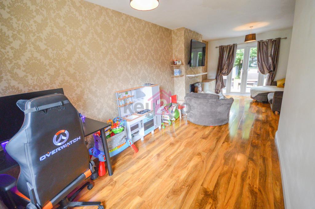 Mawfa Crescent, Gleadless Valley, Sheffield 3 bed terraced house £130,000