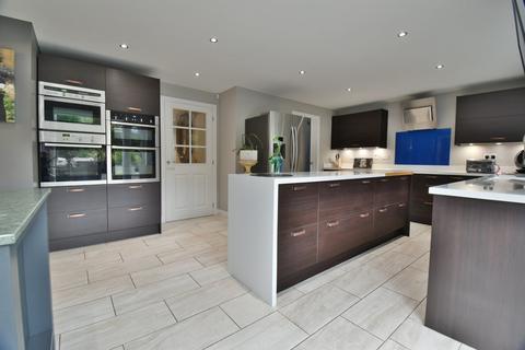 8 Hare Park, Drakelow, Burton-on-trent, DE15 9FU