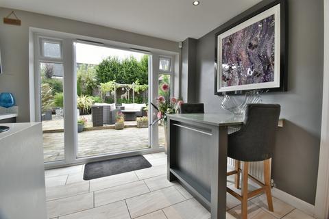 8 Hare Park, Drakelow, Burton-on-trent, DE15 9FU