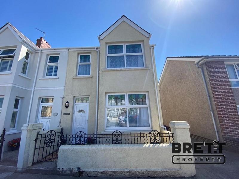 Stratford Road, Milford Haven... 3 bed semidetached house £132,950