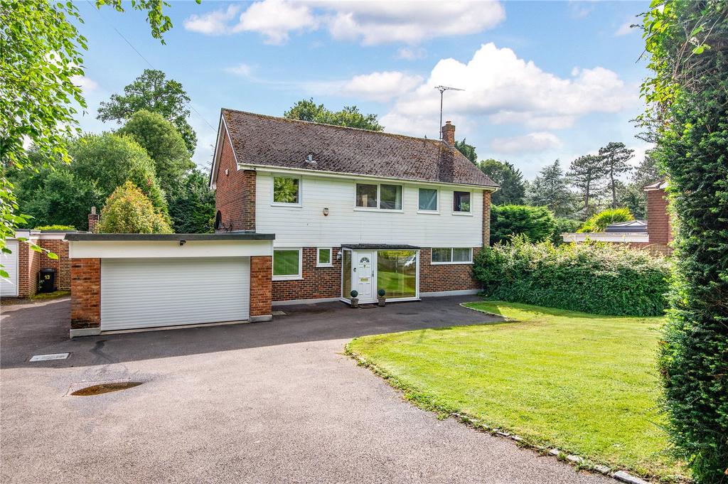 Crownfields, Sevenoaks, Kent, TN13 4 bed detached house £3,900 pcm (£