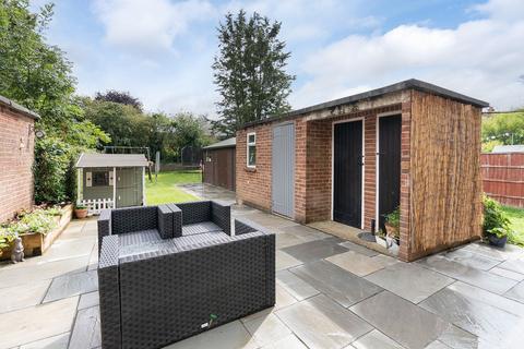 27 Warrenne Road, Brockham, Betchworth, RH3 7JY