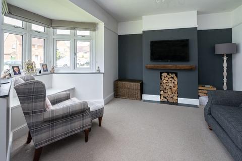 27 Warrenne Road, Brockham, Betchworth, RH3 7JY