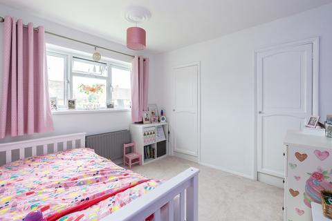 27 Warrenne Road, Brockham, Betchworth, RH3 7JY