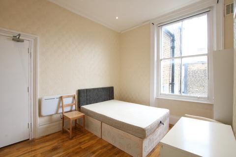 Studio to rent, Goldney Road, London, W9