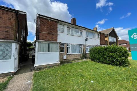 undefined, Birchen Grove, Luton, LU2 7TS