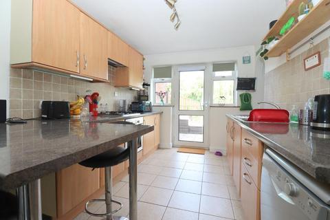 66 Brooklands Close, Luton, LU4 9EH