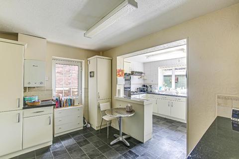 9 Barnfield Road, South Croydon, CR2 0EZ