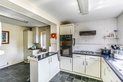 9 Barnfield Road, South Croydon, CR2 0EZ