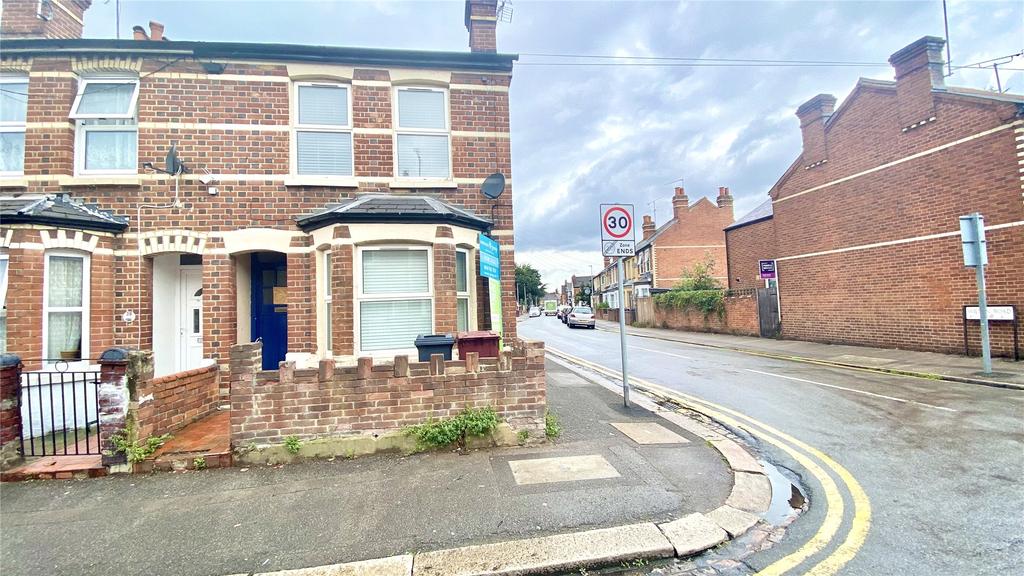 Kensington Road, Reading, Berkshire, RG30 3 bed end of terrace house