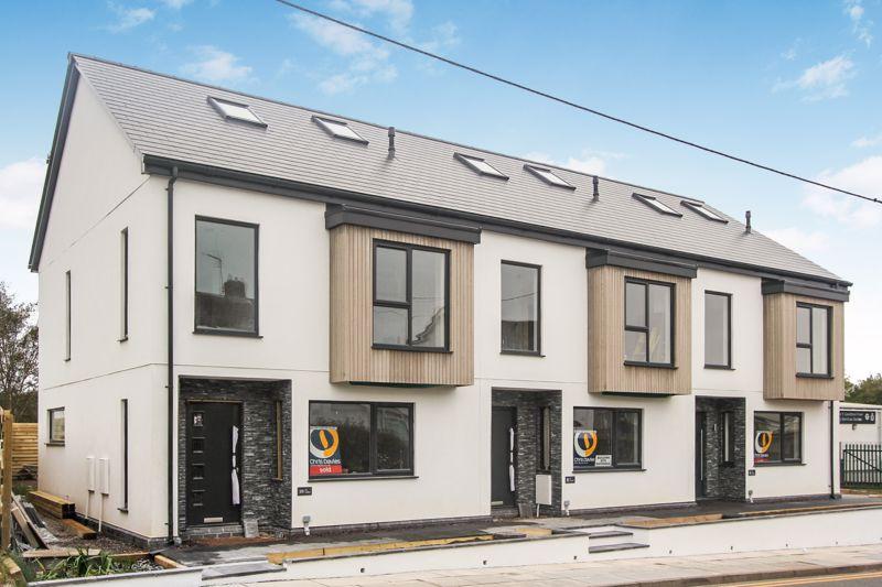 Llanmaes Road, Llantwit Major 4 bed semidetached house £299,950