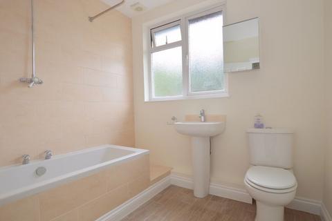 2 bedroom maisonette to rent - Uxbridge Road, Hatch End