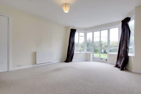 10 Bernard Road, Worthing, BN11 5EL