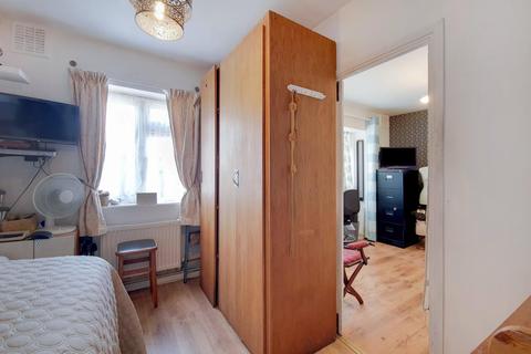 262 Waters Road, London, SE6 1UJ