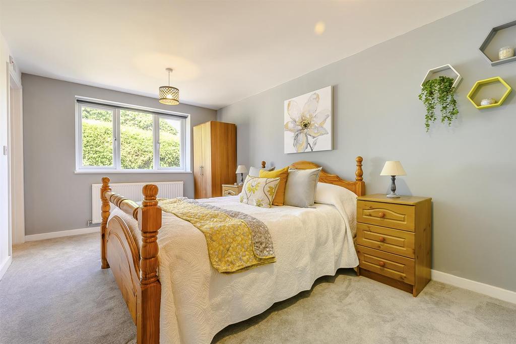 8472709-interior35.jpg