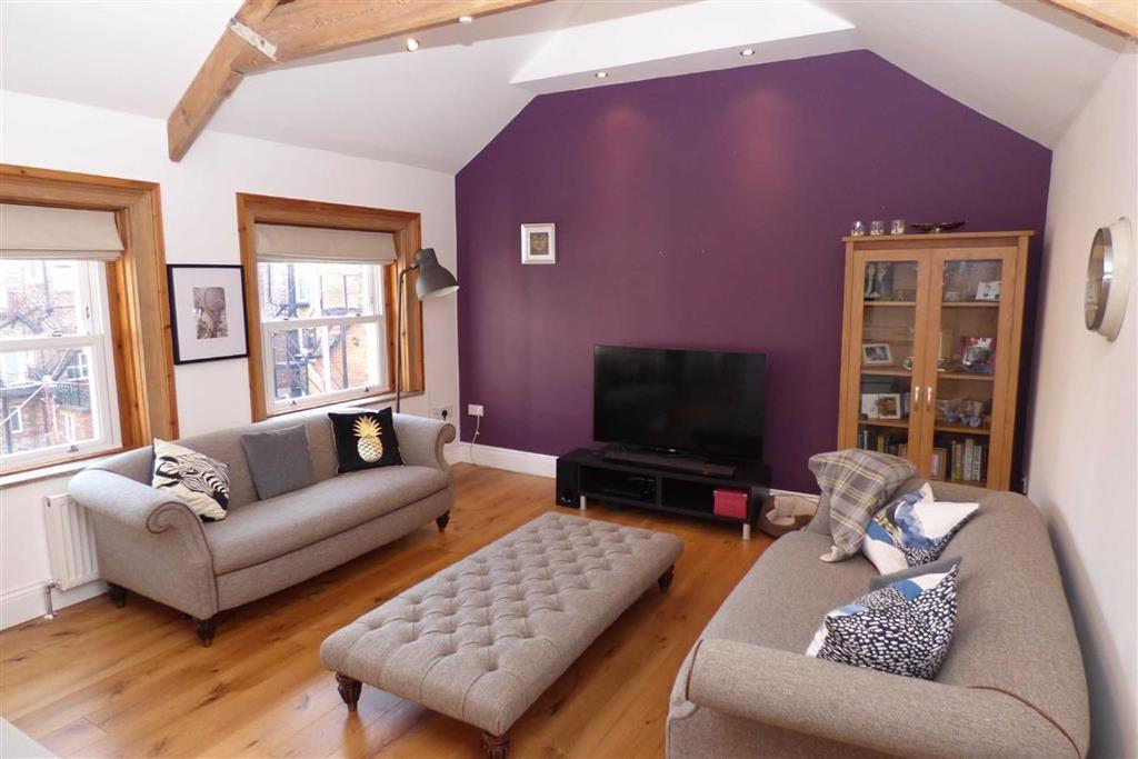 Priors Terrace, Tynemouth 2 bed £950 pcm (£219 pw)