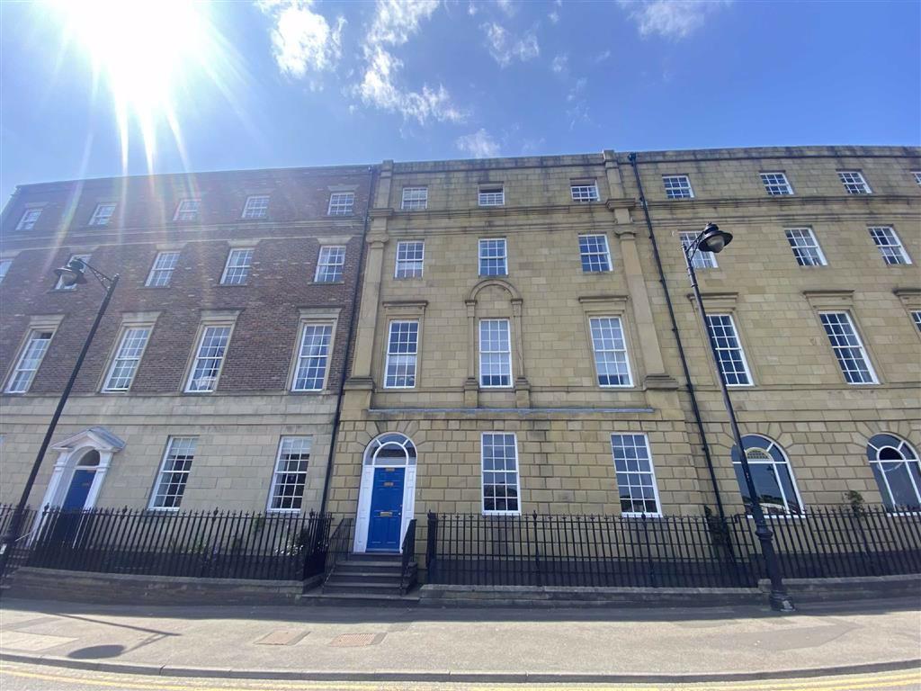 Collingwood Mansions, North Shields 2 bed flat £890 pcm (£205 pw)