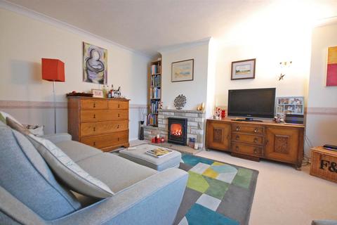 5 Philips Close, Rayne, Braintree, CM77 6DB