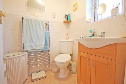 5 Philips Close, Rayne, Braintree, CM77 6DB