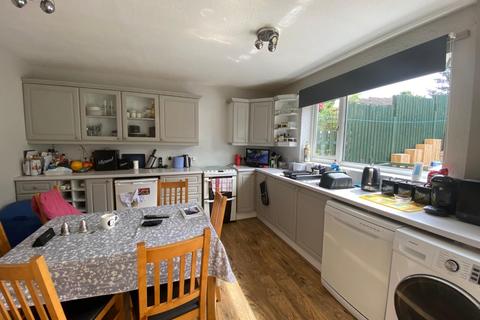 6 Crowthorp Road, Northampton, NN3 5DU