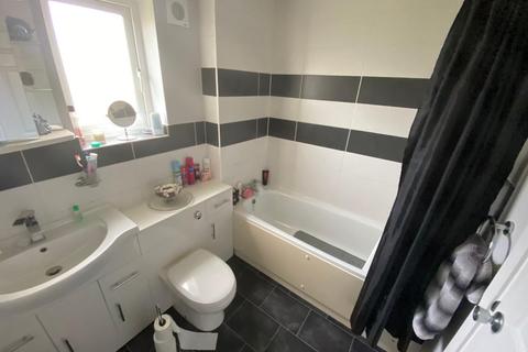 6 Crowthorp Road, Northampton, NN3 5DU