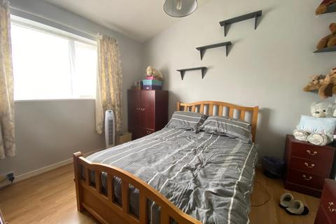 6 Crowthorp Road, Northampton, NN3 5DU