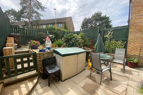 6 Crowthorp Road, Northampton, NN3 5DU